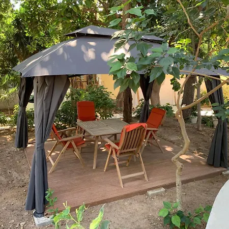 Lägenhet A&b Rhodes