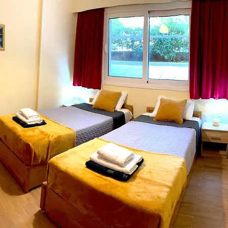 Lägenhet A&b Rhodes