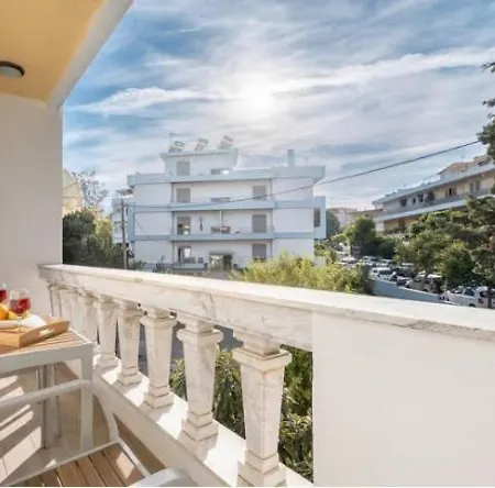 A&b Rhodes Apartment *