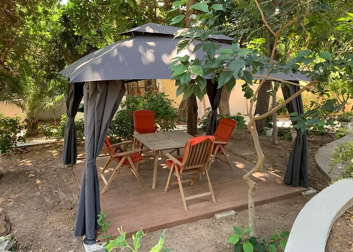 Lejlighed A&b Rhodes